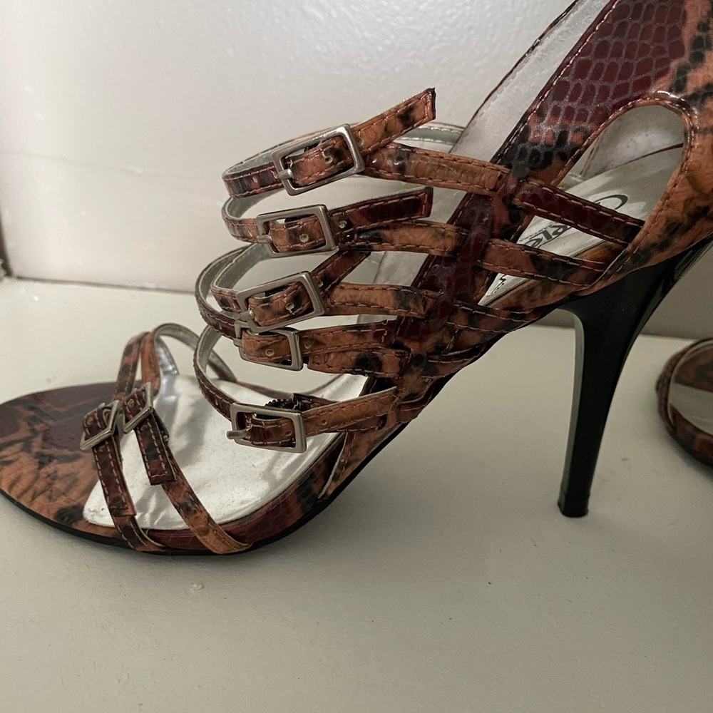 Carlos Santana heels size 7.5 - Picture 5 of 8